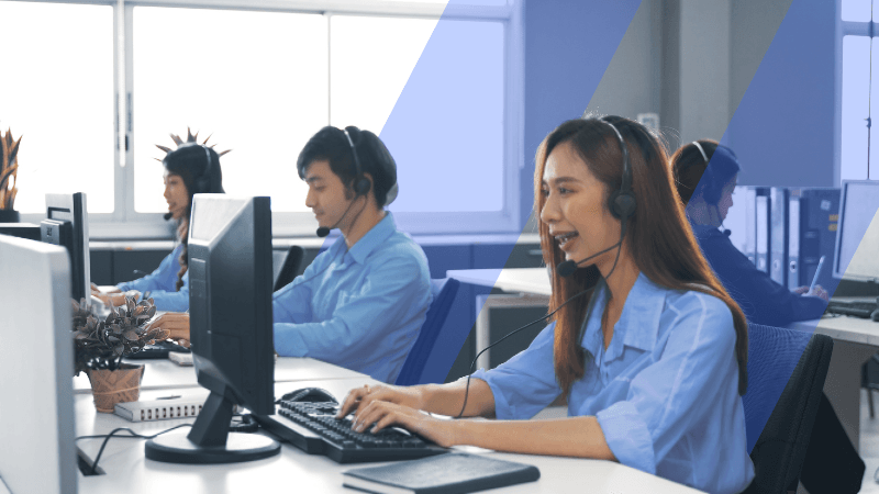 Agents of live chat support services